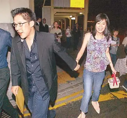 富家公子霍启刚狂追郭晶晶(图)