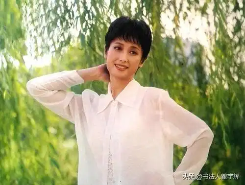 11位女明星,年龄已过50岁, 芳华依旧,风采不减当年