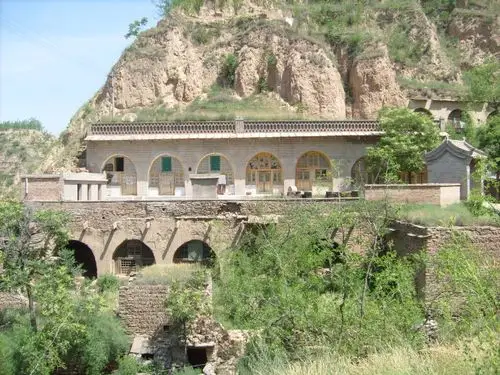 著名作家柳青故居行