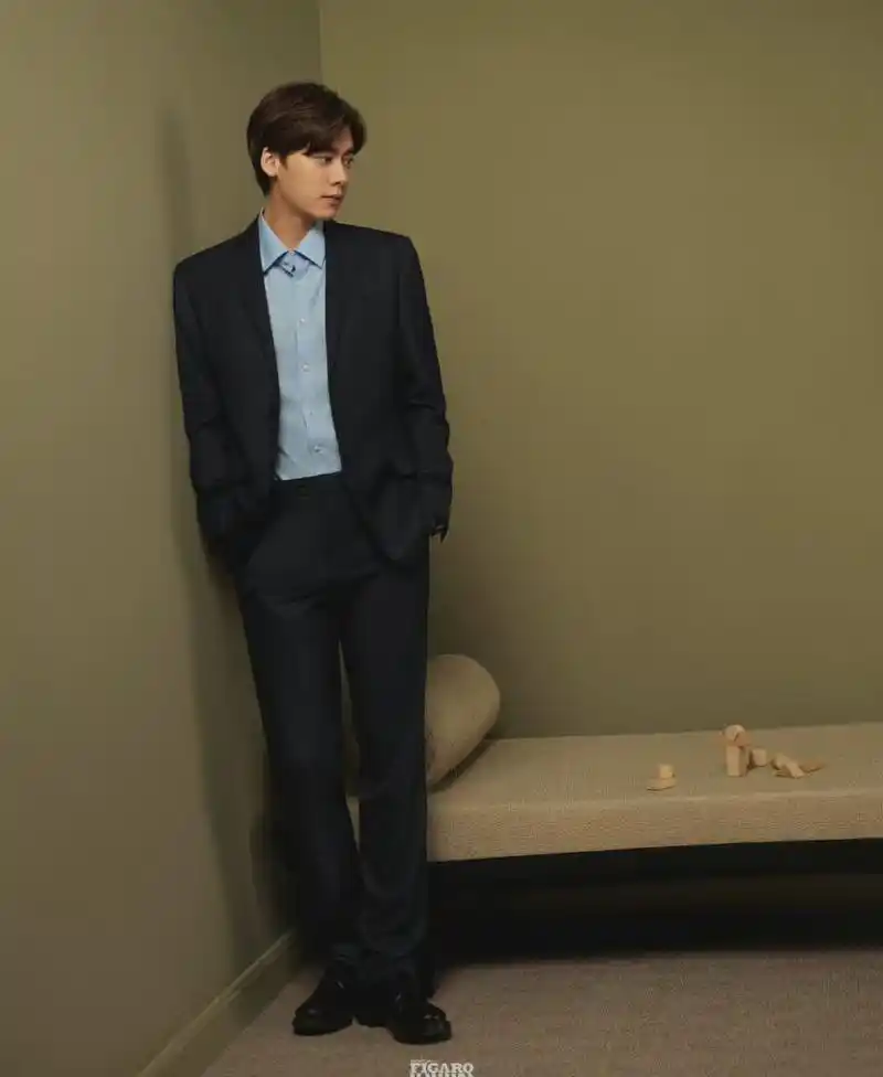 李易峰|费加罗报男装二月杂志    最新时尚大片发布.