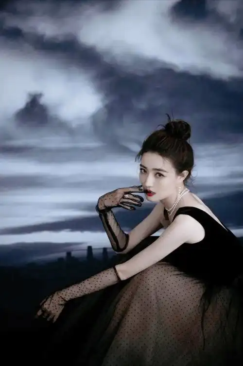 离开张铭恩以后,徐璐放飞自我,越来越有名媛风!_乔任梁_胡冰卿_时候