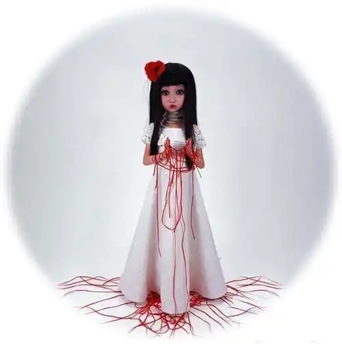 如此另类 惊悚的00后小女孩恐怖写真