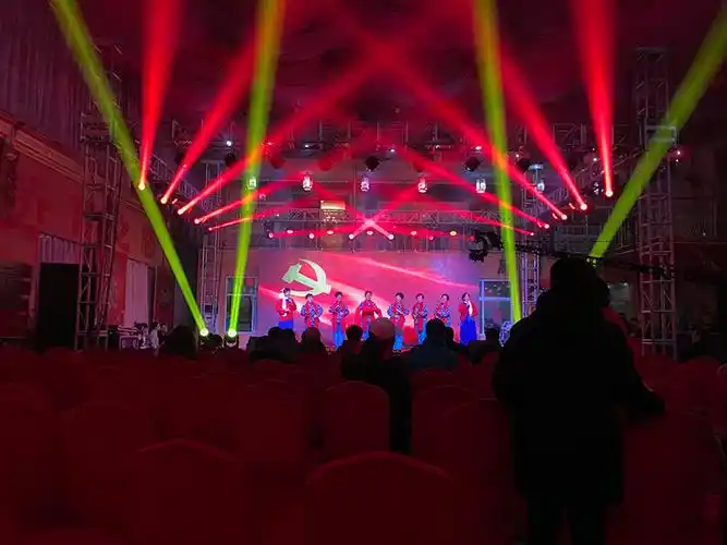 大型娱乐活动策划明星商演及代言和舞台灯光音响租赁的综合性的服务