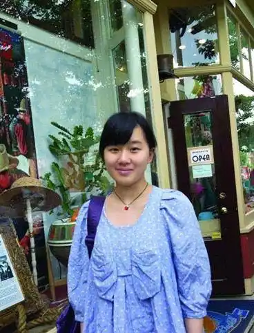 原创孟非老婆照片罕见曝光妻子是中学同学女儿孟星也大了长相温婉