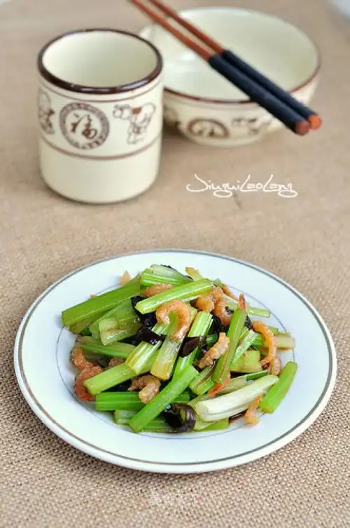 凉拌海米芹菜的做法