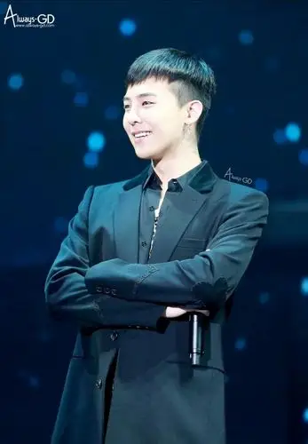 权小队这个发型真的好乖啊 #gd 权志龙