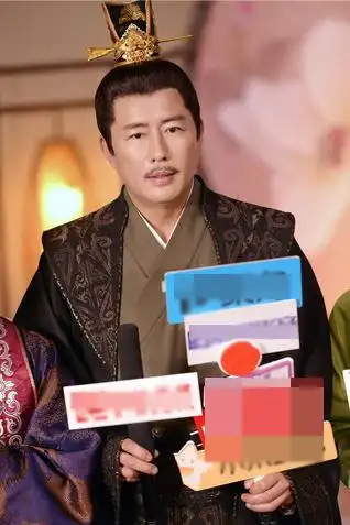 花谢花飞花满天热拍高曙光古装造型霸气十足