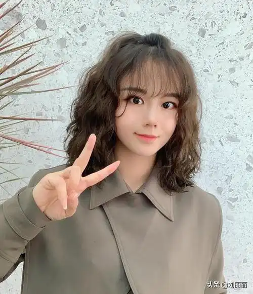 2021年烫发流行什么卷2021年烫发流行什么卷可扎