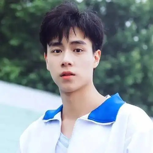 十几二十岁的男生剪这 5 个发型才对得住青春!