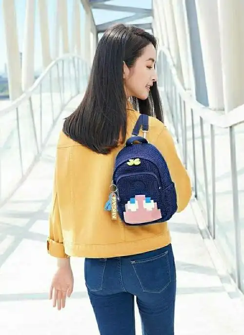 原创林依晨少女感爆棚天蓝色连体裤清爽减龄真是小个子借鉴的福音