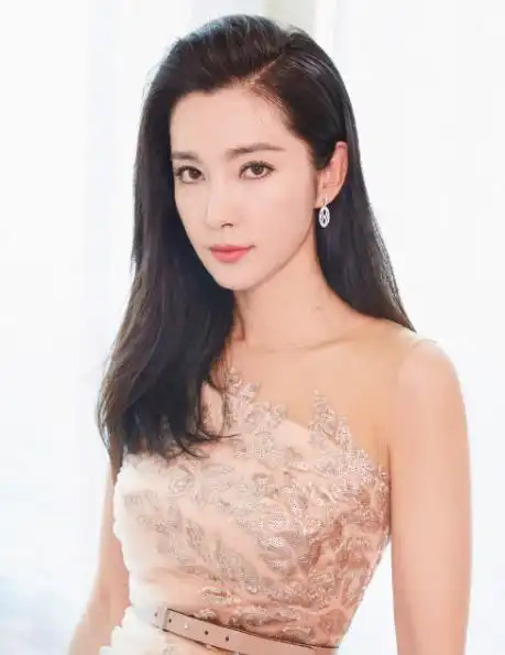 李冰冰的生辰八字