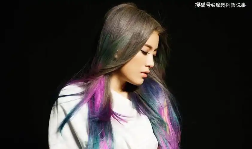 曾是那英的爱徒,误打误撞嫁给富豪总裁,今35岁成人生赢家_李嘉格