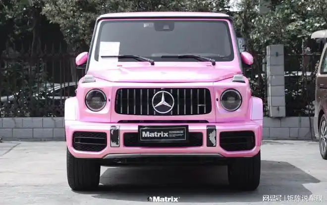 奔驰大g矩阵matrix改色膜金属漆口红金属感与粉色的大胆碰撞