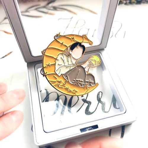 王源周边专辑夏野了金属夜光徽章小汤圆应援胸针情侣别针礼物饰品