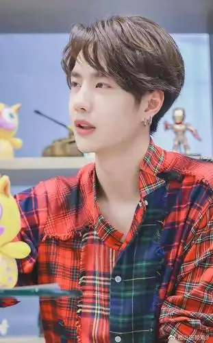 放过王一博了姚安娜为新剧挑选男主京圈太子难逃一劫