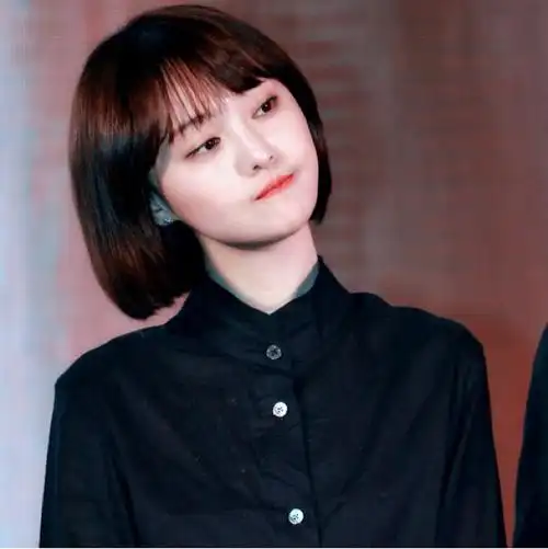 别的女明星是老天爷赏饭吃,只有郑爽不同,她是老天爷一口一口喂