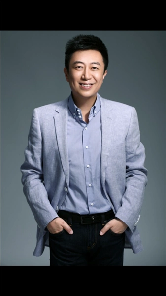 陈伟鸿_中央电视台主持人_央视网(cctv.com)