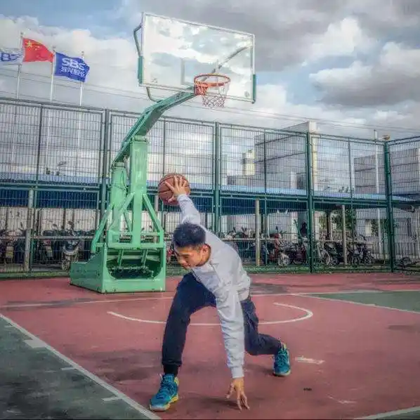 身高不足175厘米的路人王!军哥夺冠最多 董康潮曾去做保安