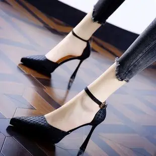 韩版简约一字搭扣细跟超高跟鞋21春秋新款尖头米白通勤办公单鞋女