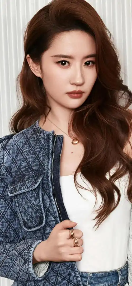 神仙姐姐刘亦菲手里壁纸