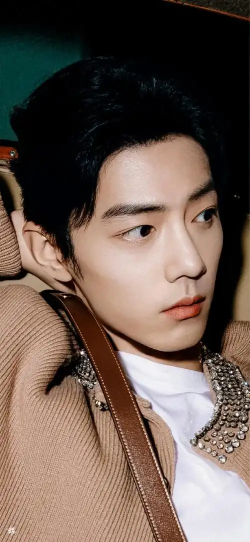 肖战看到了自己的地广##肖战##肖战晒老家日常