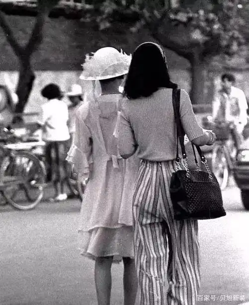 突然发现以前的女孩比我们还会打扮,90年代到底有多时尚,多潮流