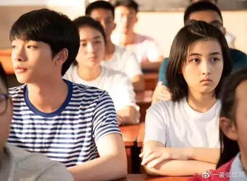 张子枫有一段段演技爆发力太强了,不仅让旁边的荣梓杉入戏到不敢说词