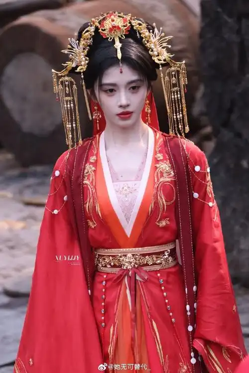 鞠婧祎姜黎非##鞠婧祎千香婚服路透