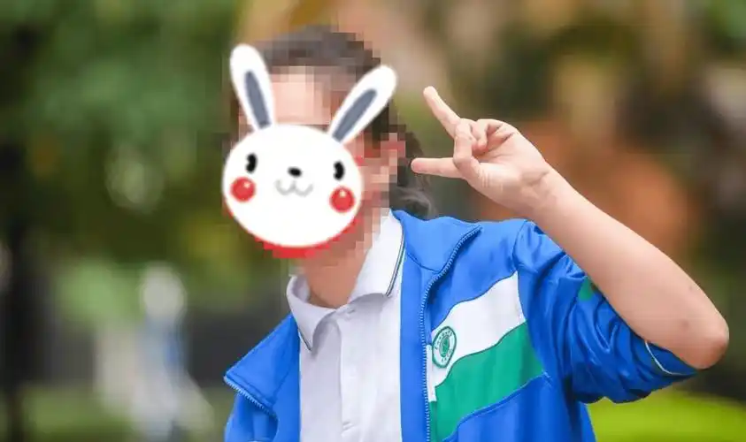 广州各中学校服大pk!谁家的最好看?