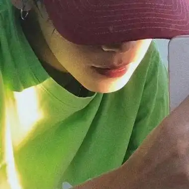 成熟并且很精致的男生头像