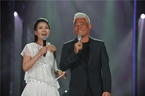 田震录制我为歌狂全程避谈杜汶泽