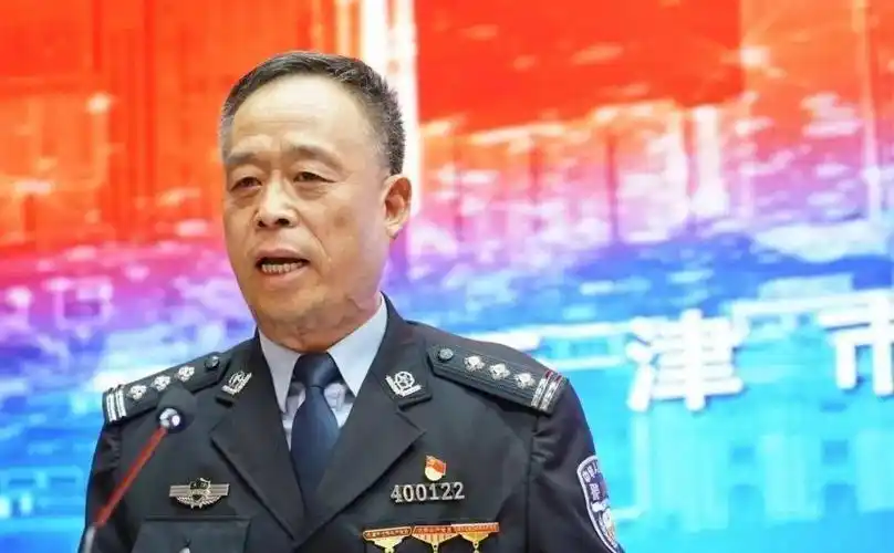 市公安局忠诚的信仰公安英模巡回宣讲活动在滨海新区公安局隆重举行