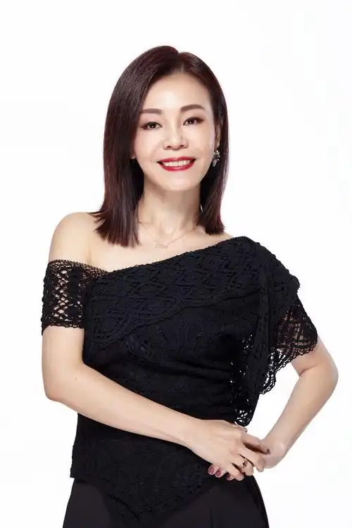 专访彭佳慧聆听内心的声音自信的蔷薇便会绽开