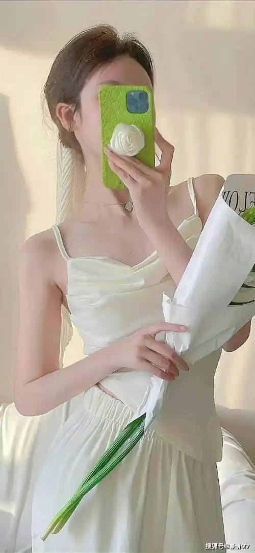 性感美女好身材手机壁纸图片_激励减肥女生锁屏壁纸真人_ins_质感