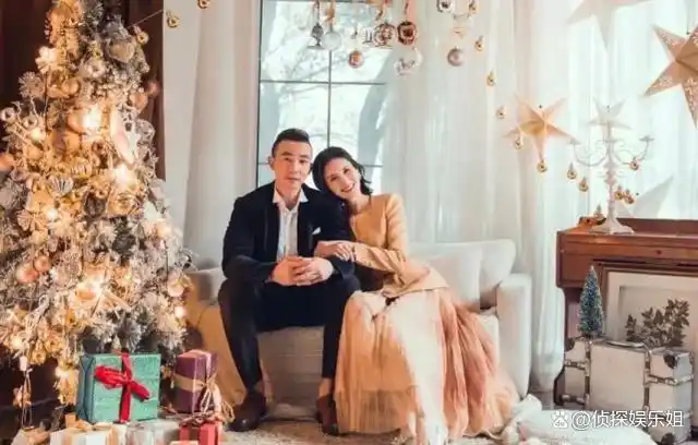 50岁刘畊宏晒全家福庆结婚15周年,与张艺兴同天生日梦幻连麦