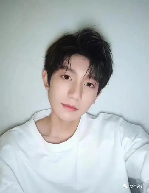 男短发学生发型(12-15岁学生适合的短发发型男)-天晟网