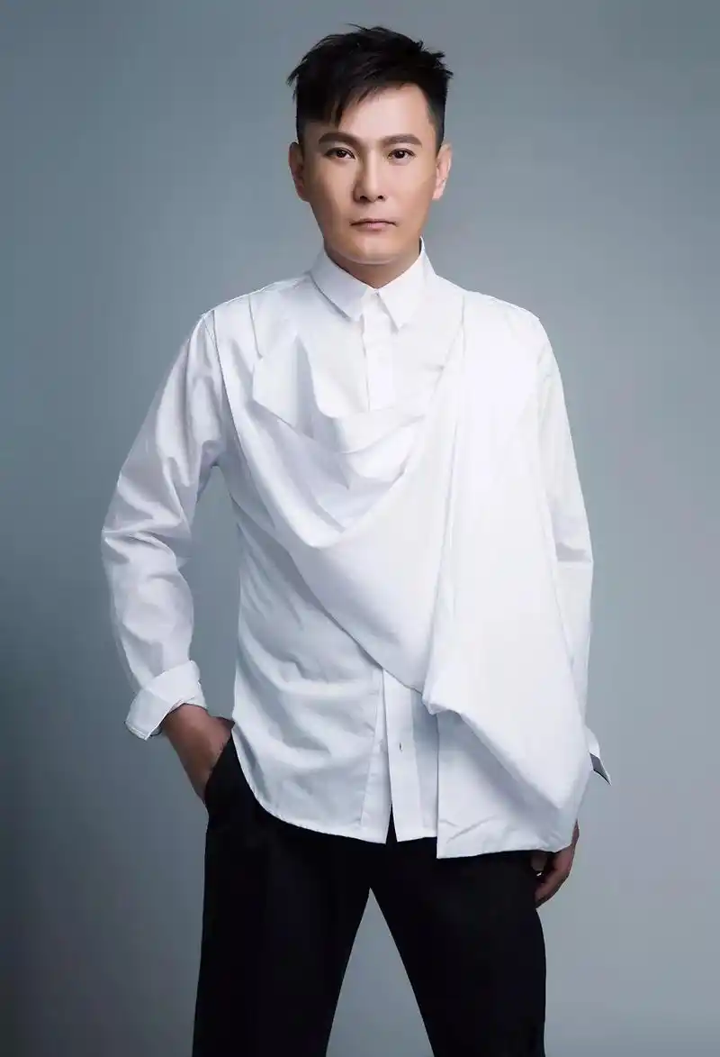 张信哲群星演唱会,开始给丹江口在线粉丝发福利了_ 神曲