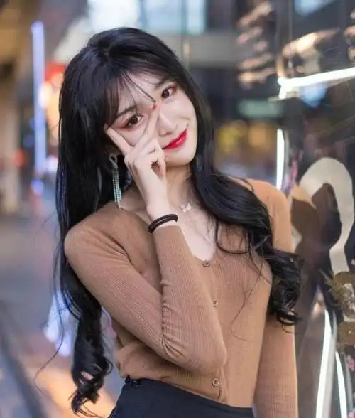 最美"女装大佬"艾比颜值再度升级,术后恢复良好,女生看了都羡慕