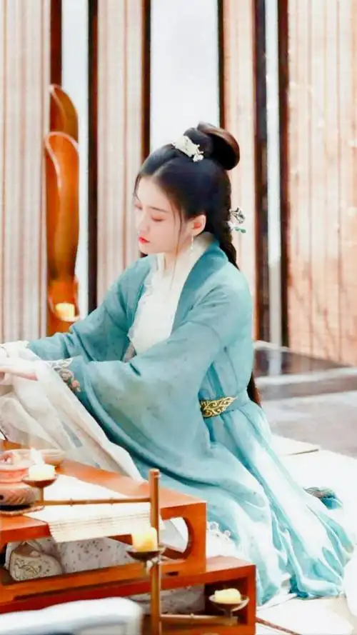 白发王妃容乐张雪迎