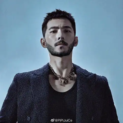 络腮胡男明星怎么样约等于他们四十岁时候的样子吗