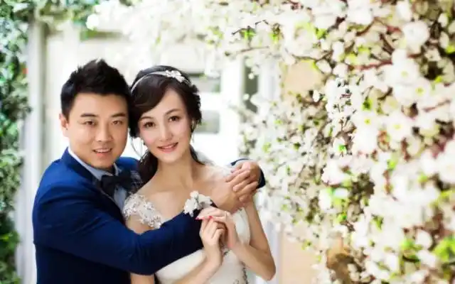 樊振东教练妻子晒照,小儿子过生日,网友:大儿子可弥补王皓遗憾