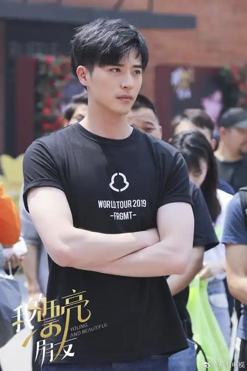 徐开骋长得怎么样?