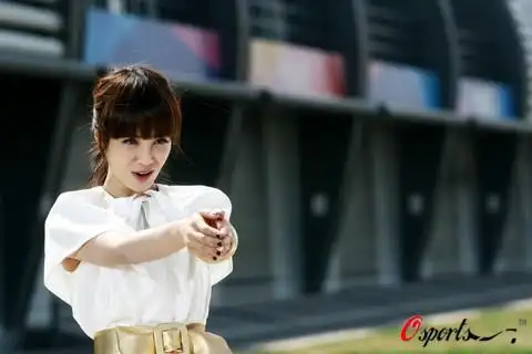 2008年4月30日,北京将迎来北京奥运会倒计时一百天,《北京欢迎你》