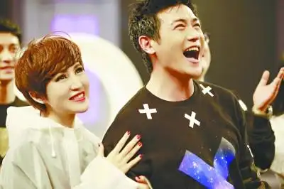 和邓超主演《女性不哭》,她将人物"章子君"演得那么栩栩如生,多少人