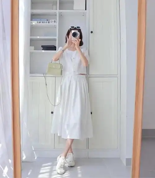 今年夏天,穿"白裙子"的你,美得真高级!