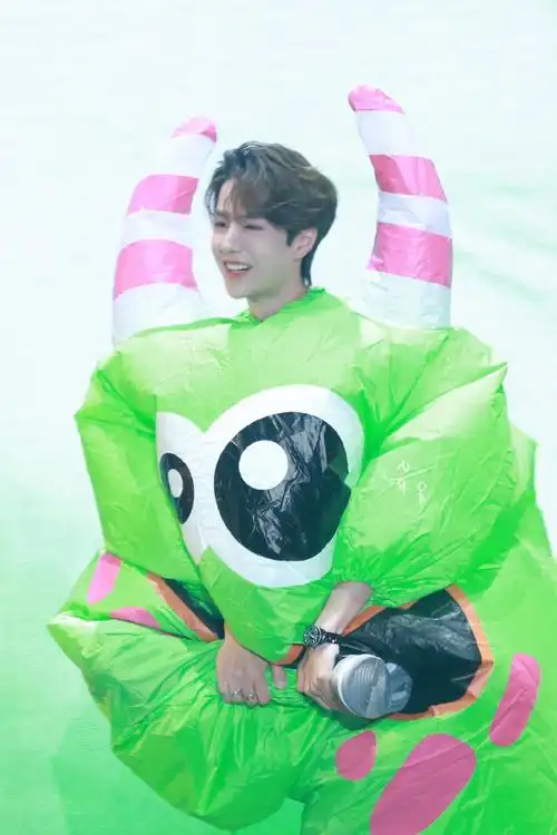 博君一肖#泰国见面会合集03图|mineralmineral0805·王一博