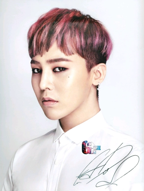 如图,权志龙这个发型是西瓜头吗?