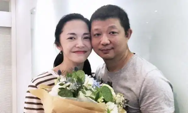 女星现任与前任对比,刘蓓三婚两次嫁的同一人,张歆艺两任差距大!