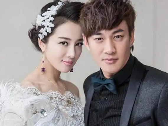 李依晓结婚了吗 曾被传跟何润东关系亲密