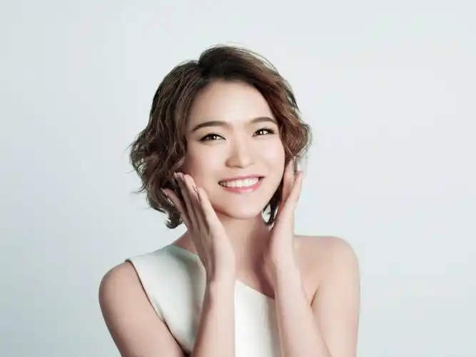 庄心妍经纪公司经纪人怎么联系热点梁朝伟参演无名